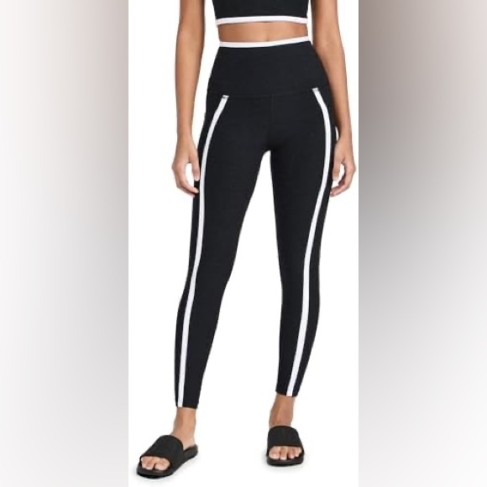 Beyond Yoga New Moves Space Dye Leggings size small